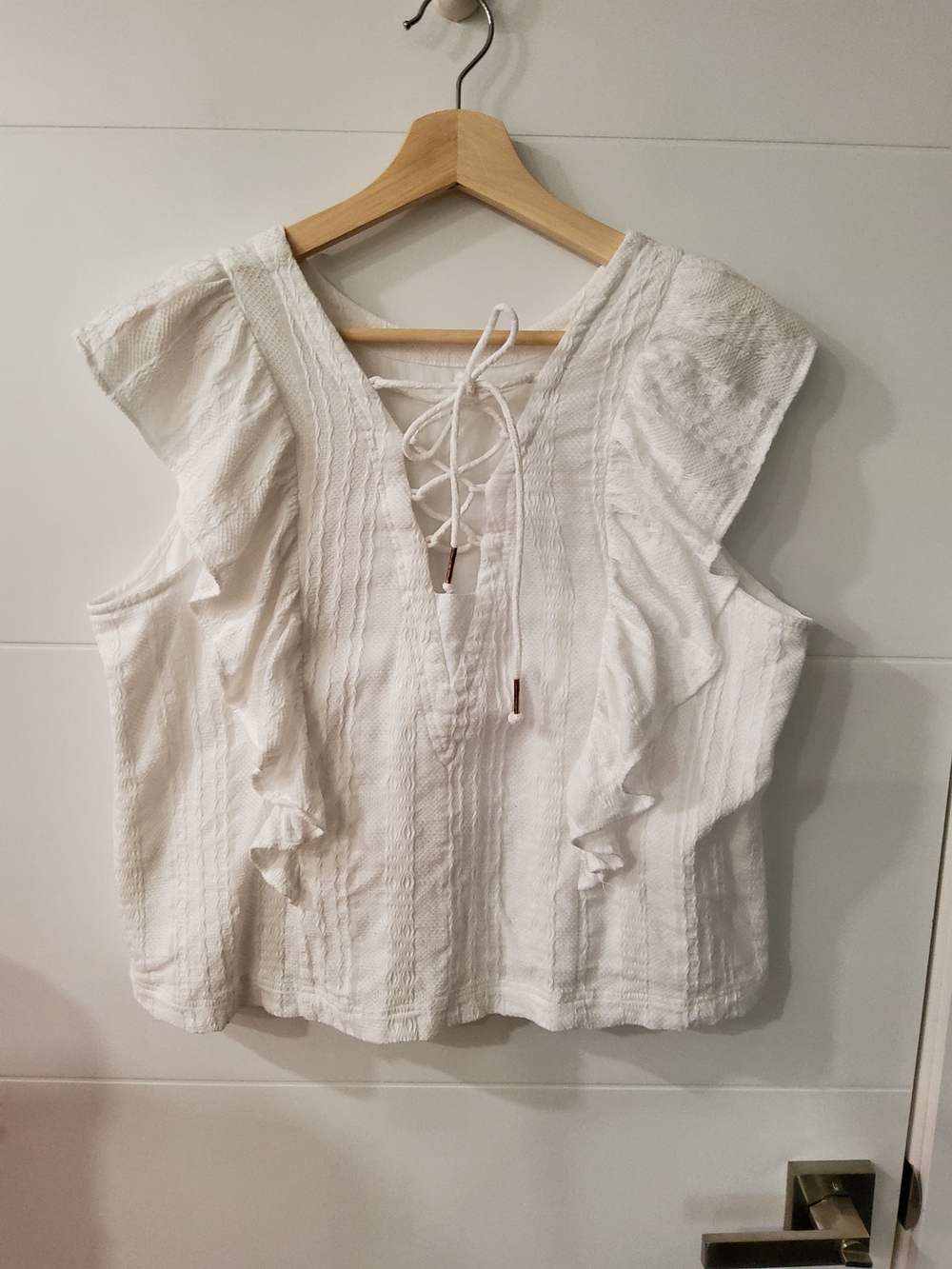 Anthropologie Danya Off White Ruffle Sleeveless Blouse Size L - Picture 6 of 13